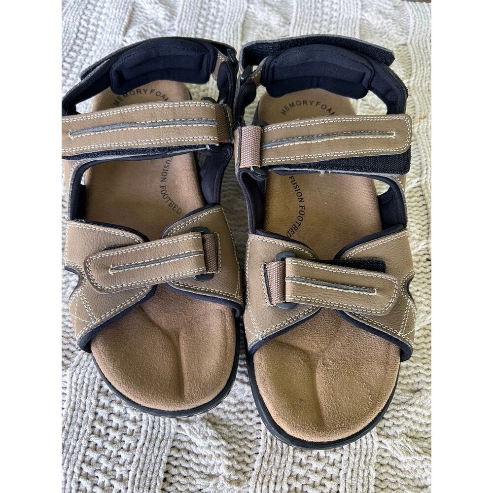 Dockers Men's Newpage Sandals – Brown – Size 11W – Excellent Condition